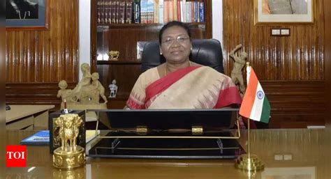 Female President of India 的图像结果