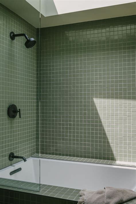 Peabody 2×2 mosaic tile bathroom – Artofit