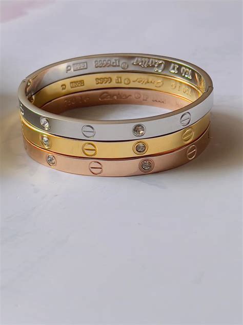 Elegant Bracelets for Women – Daily Wear to Special Moments – Ambica India