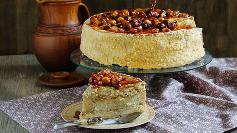 National Bavarian Cream Pie Day 2023: Activities, History, FAQs, Dates ...