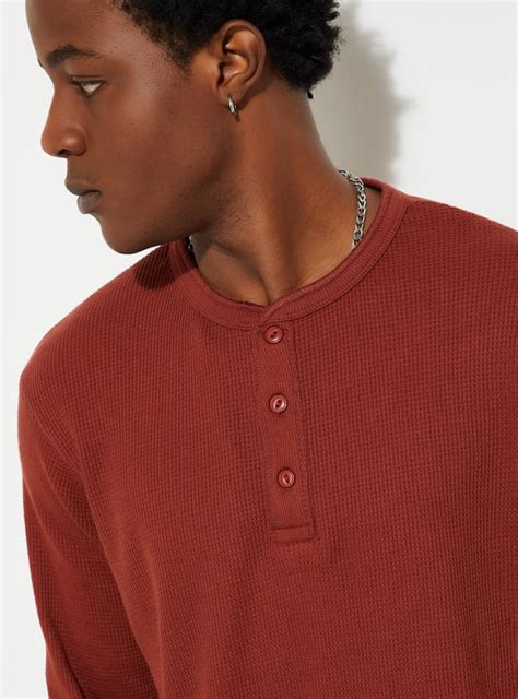 Buy URB_N Men Textured Henley Neck T-shirt Online at just Rs. 799.0 ...