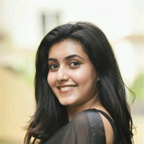 Julie - Physics teacher - ₹2438/h