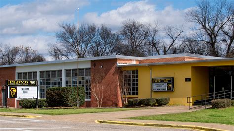 Floyd Middle principal and teacher placed on administrative leave