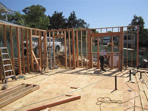 Modern Bungalow Framing - Green Button Homes