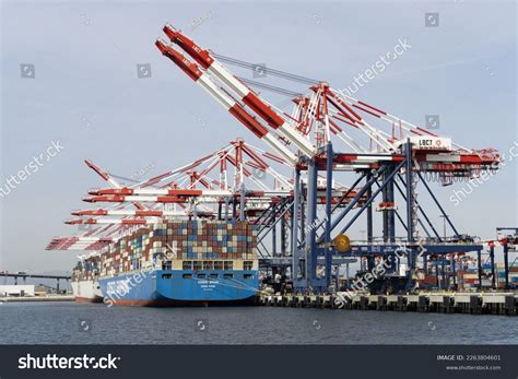 Crane Moves Shipping Container Yusen Container Stock Photo 2263804601 ...