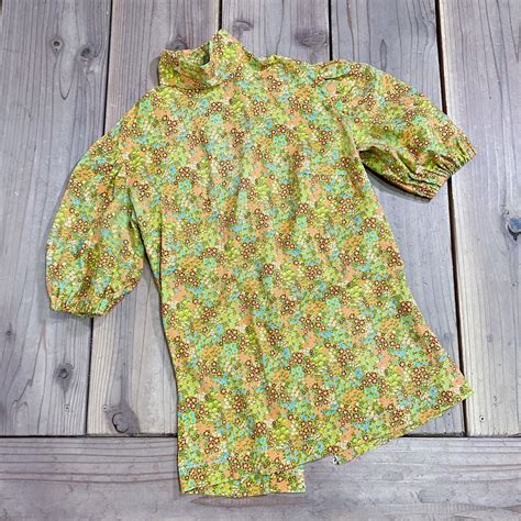 60s green flower printed top | LEMON
