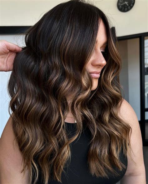 34 Chestnut Brown Hair Color Ideas for Rich & Warm Elegance