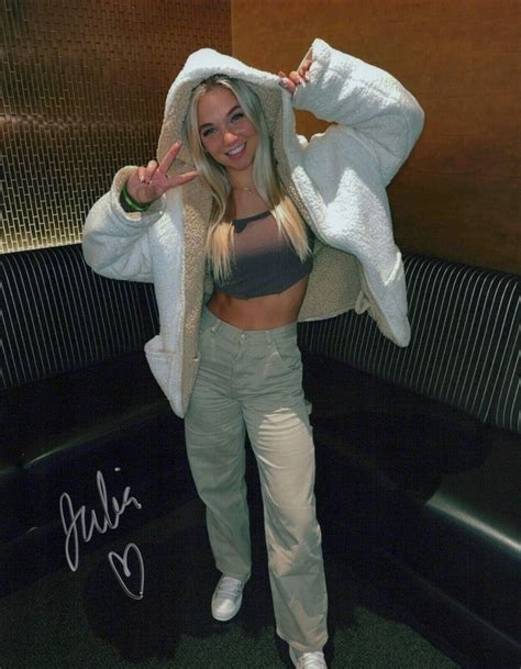 Julia Hart AEW authentic signed autographed 8x10 photograph proof COA | eBay