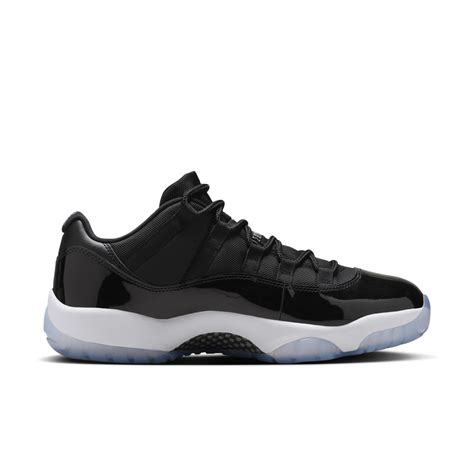 Jordan 11 Low Black