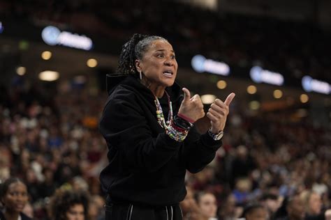 Is Dawn Staley Married? A Look at the South Carolina Coach’s Personal ...