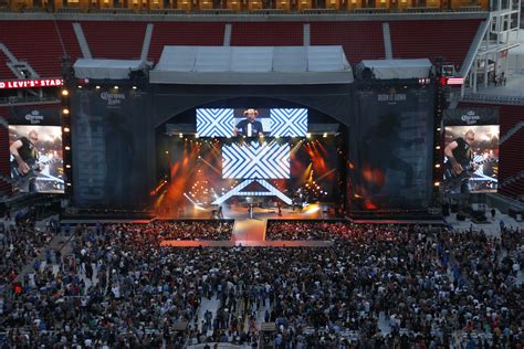 Favorite Moments from our First Concert - Levi's® Stadium