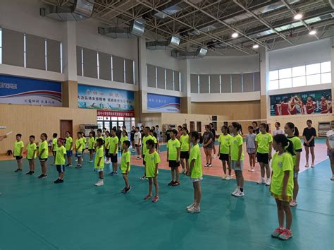 2022年舟山市青少年体校“金牌教练课”排球夏令营开营