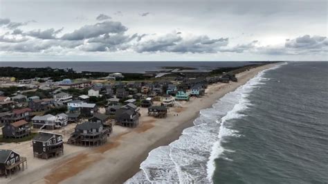 Coastal erosion threatens homes on North Carolina's barrier islands ...