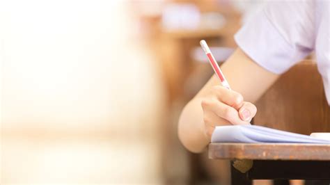 What Is A Scholarship, How To Get One, Here's An Explainer | Herzindagi