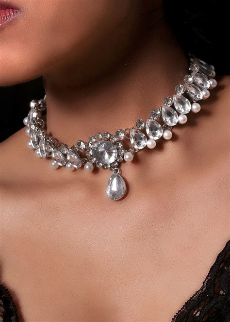 Get Stone & Pearl Detail Choker at ₹ 899 | LBB Shop
