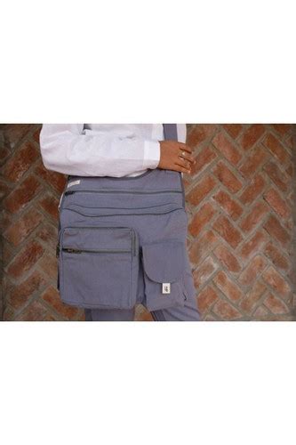 Buy the Multi-Pocket Messenger Bags Online | Kumbaya