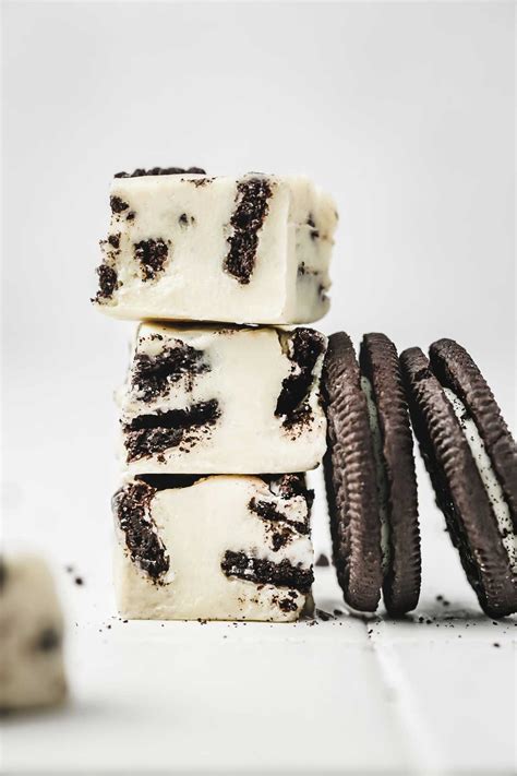 White Fudge Oreos 2022