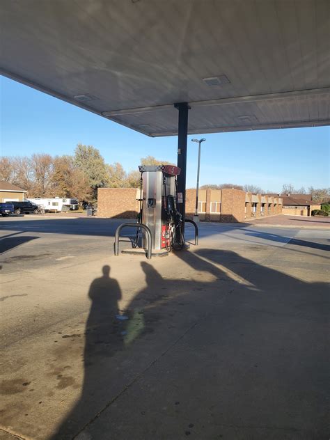 COUNTY FAIR FOOD & FUEL - Mitchell SD - Hours, Directions, Reviews ...