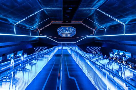Navigating the Grid at TRON Lightcycle / Run - MickeyBlog.com