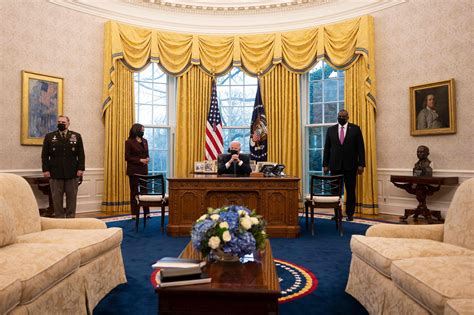 Oval Office 的图像结果