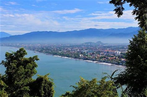 wisata gunung padang