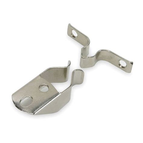 Zoro Select Grab Catch, Pull-to-Open, Spring, 4 lb. 1VZV2 | Zoro