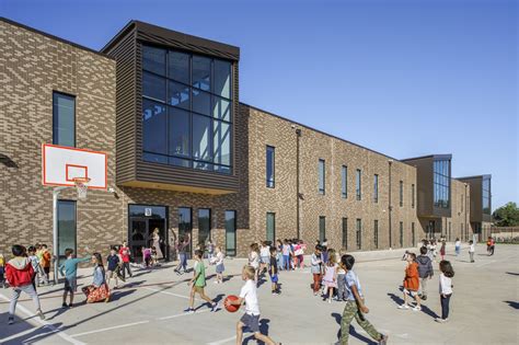 Bar W Elementary School - Education Snapshots