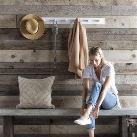 Wearing Shoes 的图像结果