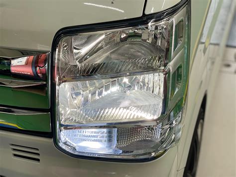 エブリィワゴン 純正ヘッドライトカバー右