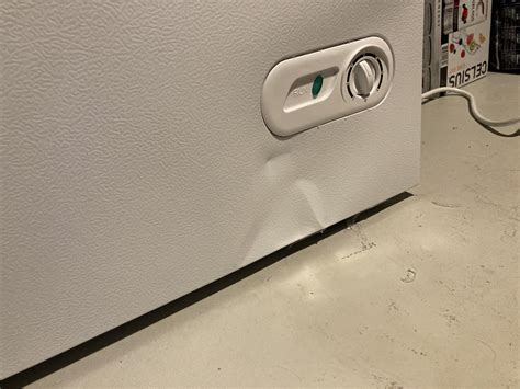Chest Freezer w Dent : r/Appliances