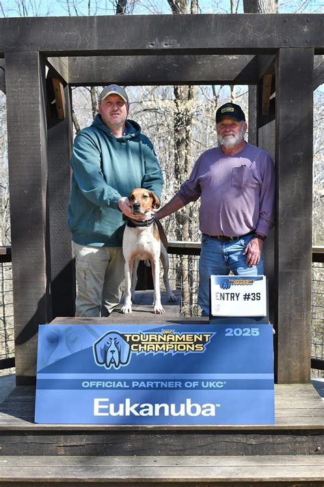 UKC Coonhounds - 8/30/19 Tonight at Autumn Oaks, UKC's Allen Gingerich ...