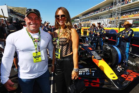 Who are Joe Rogan's Kids? Meet the Star's 3 Daughters - Newsweek