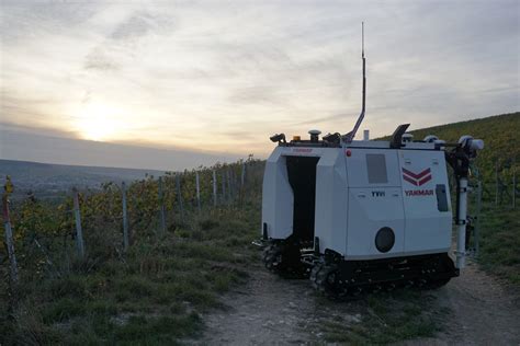 Robot Tractor 的图像结果