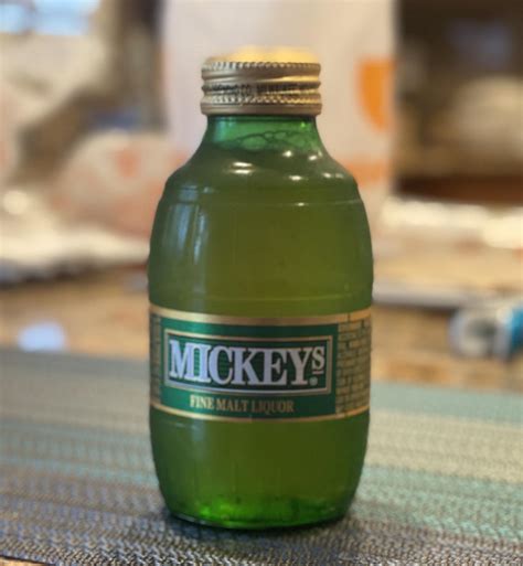 Going old school with some Mickeys Fine Malt Liquor : beerporn