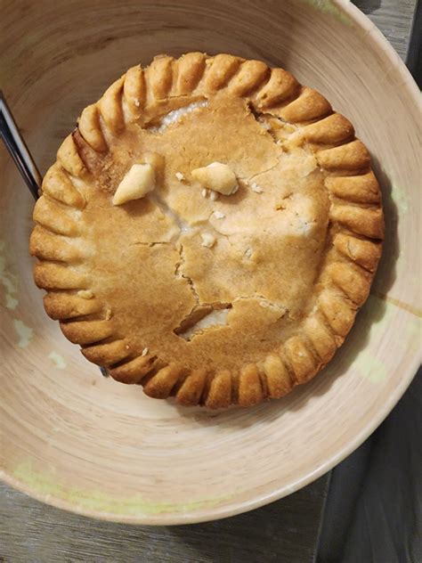 I'm sad that I'm a pie... : r/HomestarRunner