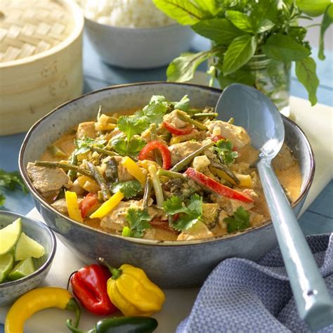 kycklinggryta kokosmjölk röd curry