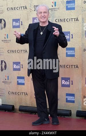 Giorgio Moroder Red Carpet 的图像结果