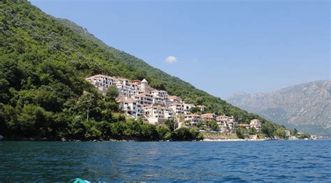 BOKA GARDENS SEASIDE RESORT (Kostanjica) - Villa Reviews, Photos, Rate ...