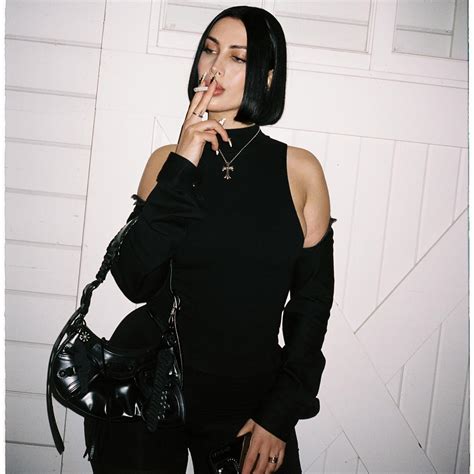 ‎MEZ مريم‎ | MeOnly | Instagram