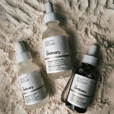 Best Serums For Oily Skin To Help With Excess Sebum & Acne | LBB