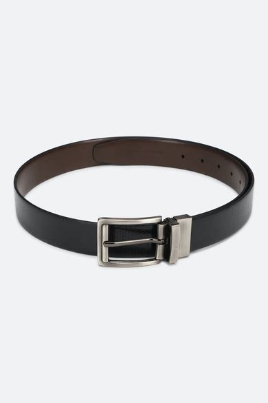 Buy Men Black Solid Genuine Leather Belt Online - 721528 | Peter England