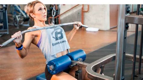 gym workout using machines