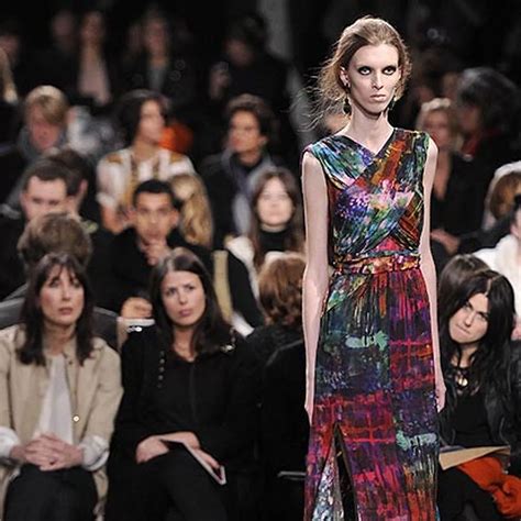 Isabelle Caro Modeling