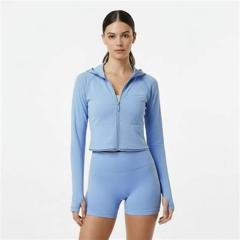 USA Pro | Seamless Definition Cropped Long Sleeve Performance Training ...