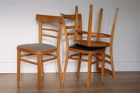 Step-by-step video to restore vintage kitchen chairs