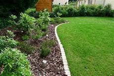 pave de bordure pelouse bordure paves entre gazon et plantation d 233 co ext 233 rieur pave de bordure pelouse bordure paves entre gazon et plantation d 233 co ext 233 rieur
