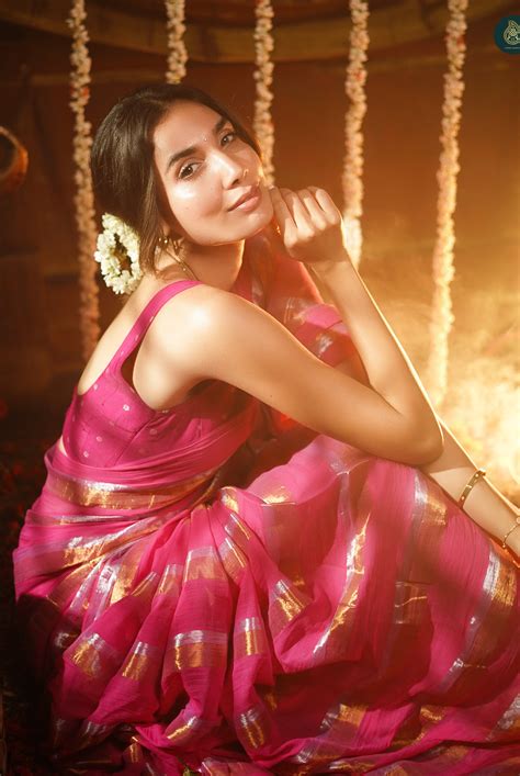 Mul Cotton Sarees – EthnicElement