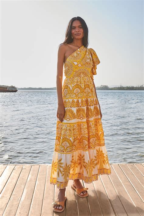 Women's Collection - Darien Sport Shop