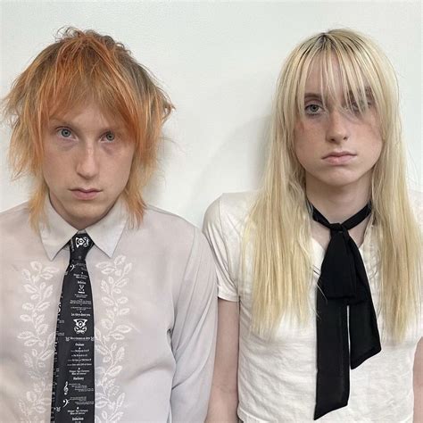 Frost Children Band: Hyperpop Sensation