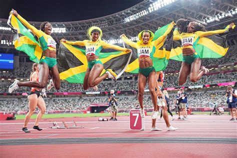 Jamaica e Italia, campeones olímpicos de los relevos 4x100 femenino y ...